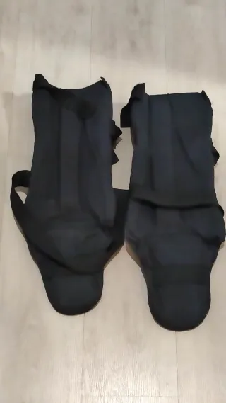 Espinilleras Artes Marciales Negras