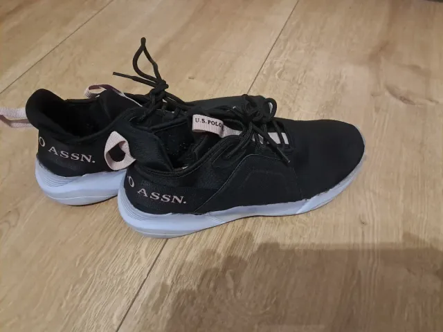 Deportivas de mujer de  U.S. Polo Assn. Negras