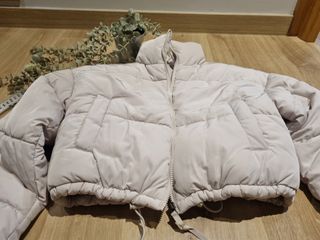 Chaqueta acolchada H&M beige corta T. XXS