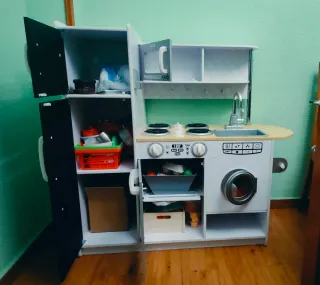 Cocinita de madera infantil