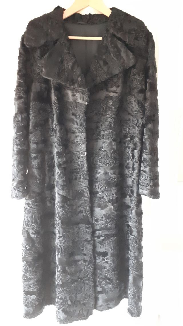 Abrigo Astrakan Negro Talla 38/40