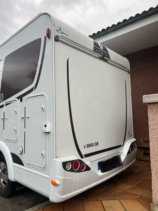Autocaravana Etrusco V5900 DB.