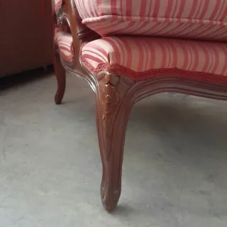 2 Butacas de tela y madera