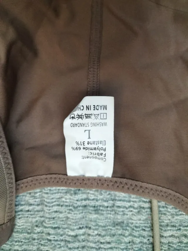 Faja reductora marrón con cremallera y corchetes