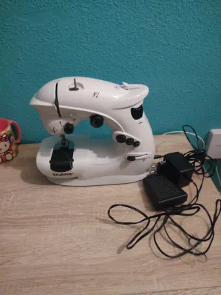 Máquina de coser SILVANE nueva