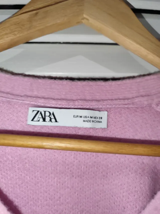 Jersey Zara rosa botones joya