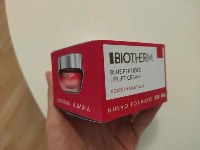 Biotherm Blue Peptides Reafirma Ilumina Crema