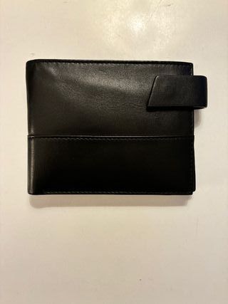 Billetera de cuero negra