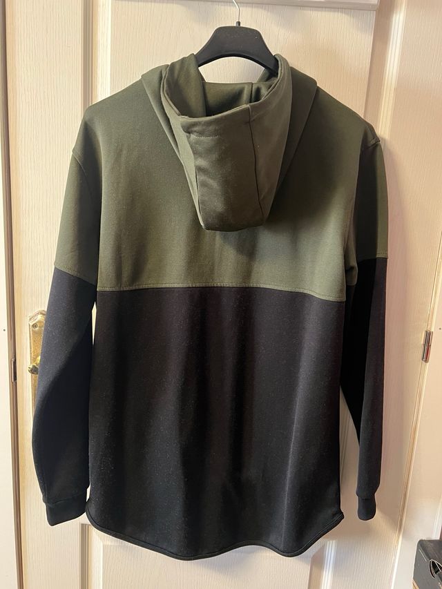 Chaqueta larga SikSilk verde y negra