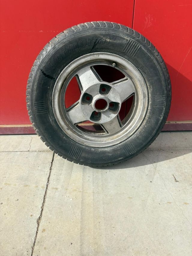 Llanta y neumático 175 /70 R 13