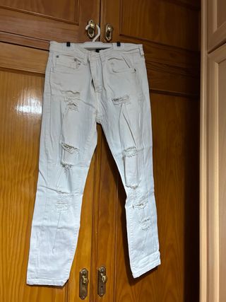 Vaqueros blancos hombre rotos