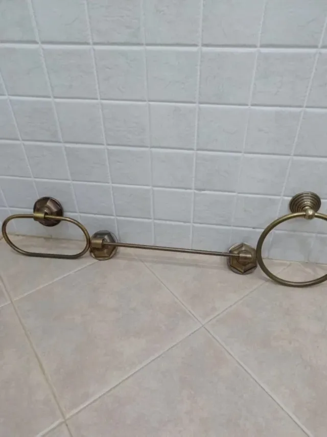 Juego 3 toalleros dorados metal