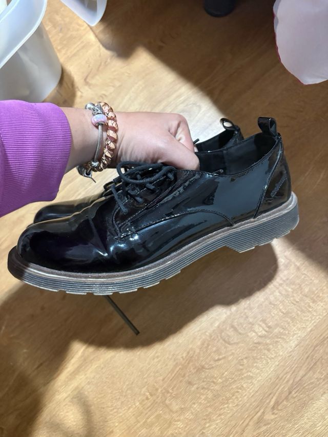 Mocasines negros charol