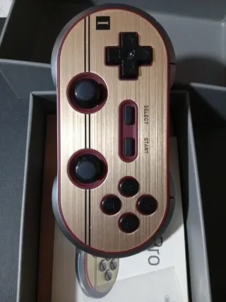 Mando FC30 Pro Game Controller 8Bitdo