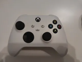 Xbox Series S + Controller originale in perfetto stato
