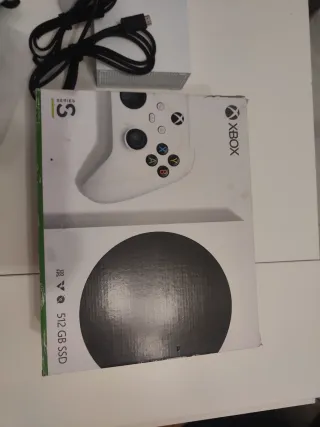 Xbox Series S + Controller originale in perfetto stato