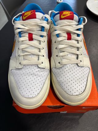 Nike Dunk Low Retro SE Globetrotters