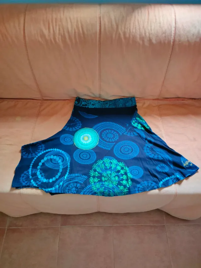 Lote de Faldas estampadas con pájaros y flores