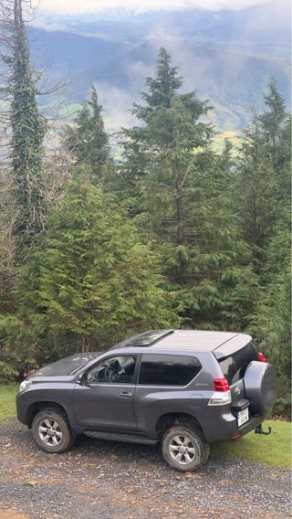 4Llantas con Neumático con posibilidad que sean 5