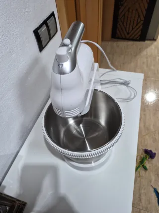 Batidora Cecotec con Bol y Accesorios