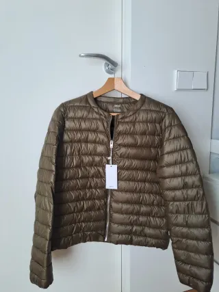 Plumas ligero Mango Talla L