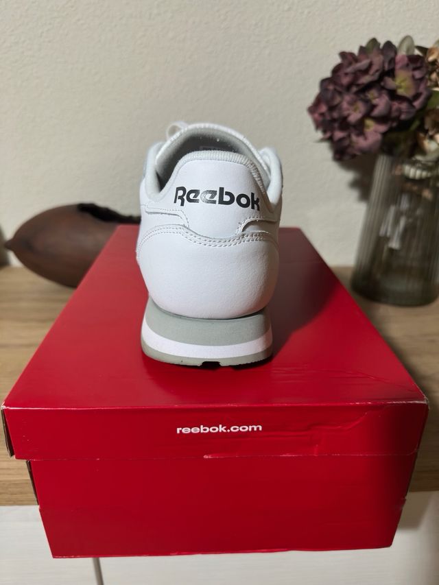 Reebok Classic Leather Talla 45 Blancas/Grises