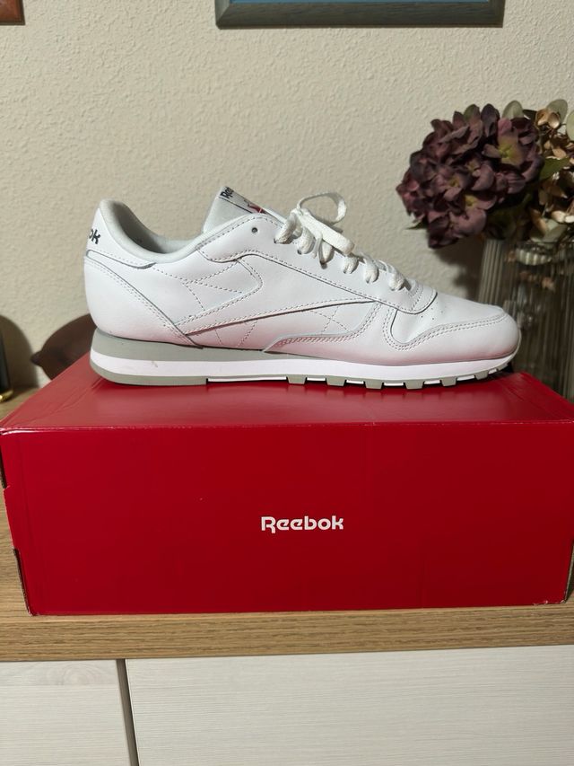 Reebok Classic Leather Talla 45 Blancas/Grises