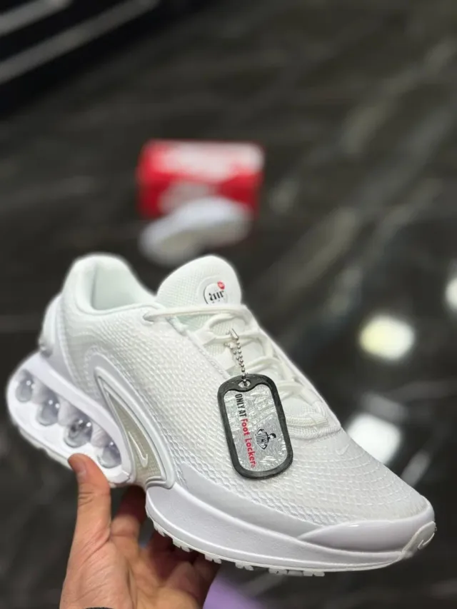 Zapatillas Nike TN Air Max Plus Negras y Verdes