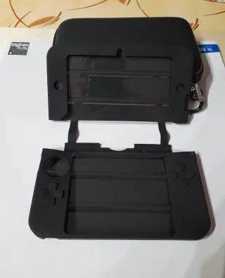 NUEVO. Funda Silicona Negra 3DS XL