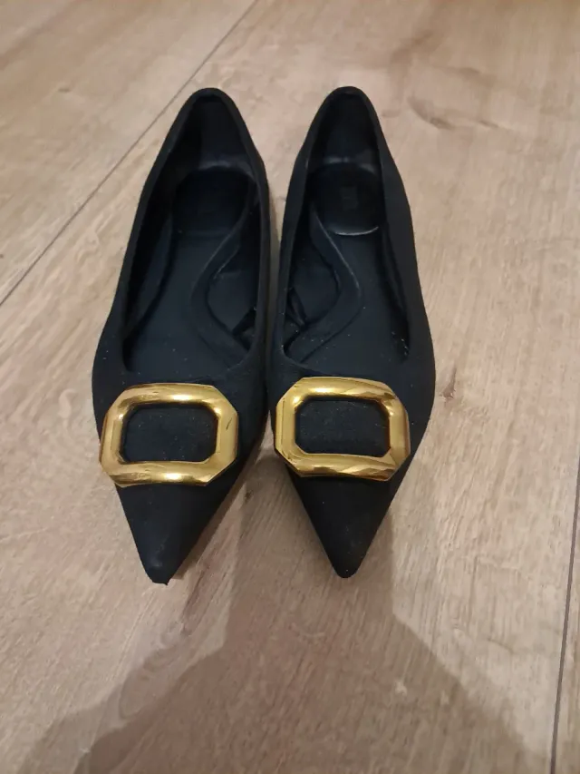 Bailarinas Zara punta dorada