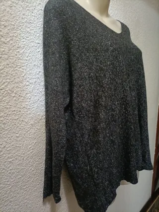 Blusa negra con brillos