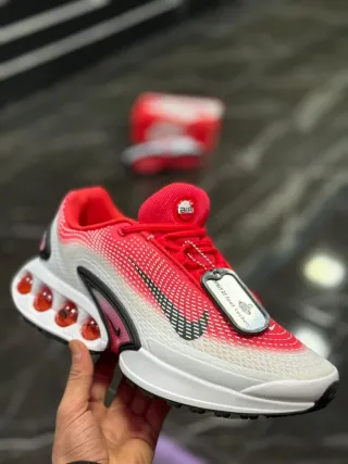 Zapatillas Nike Negras y Grises