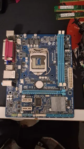 *Negociable* Placa Base Gigabyte GA-H61M-DS2 Socke