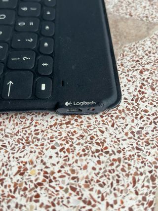 Teclado Bluetooth Logitech KeysToGo Negro