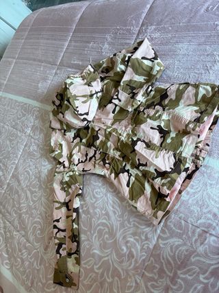 Gabardina Militar Camuflaje Rosa y Verde
