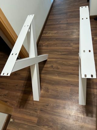 Gambe da tavolo in acciaio robuste bianche