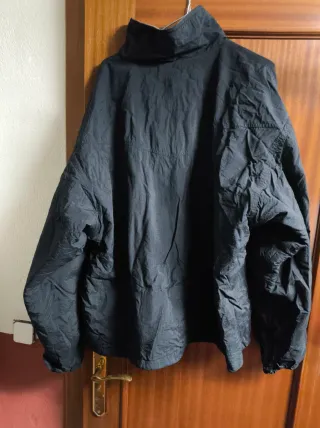 Chaqueta Columbia Talla XL Negra y Roja