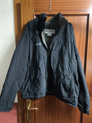 Chaqueta Columbia Talla XL Negra y Roja
