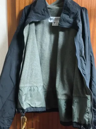 Chaqueta Columbia Talla XL Negra y Roja