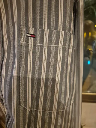 Camisa Tommy Hilfiger Rayas Gris y Blanca