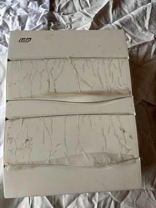 Quadro elétrico com disjuntores