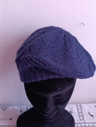 Basco lavorato a maglia blu,taglia 56,M,nuovo