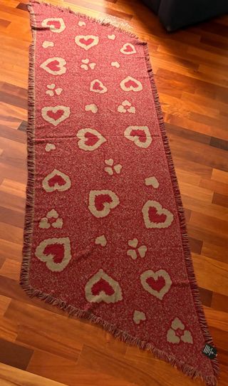 Calda sciarpa/stola con stampa a cuori double-face