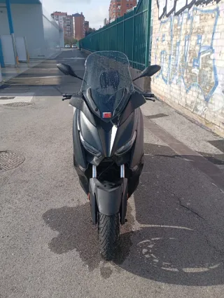 Yamaha X MAX 400 Iron Max