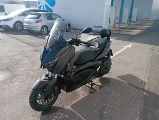 Yamaha X MAX 400 Iron Max