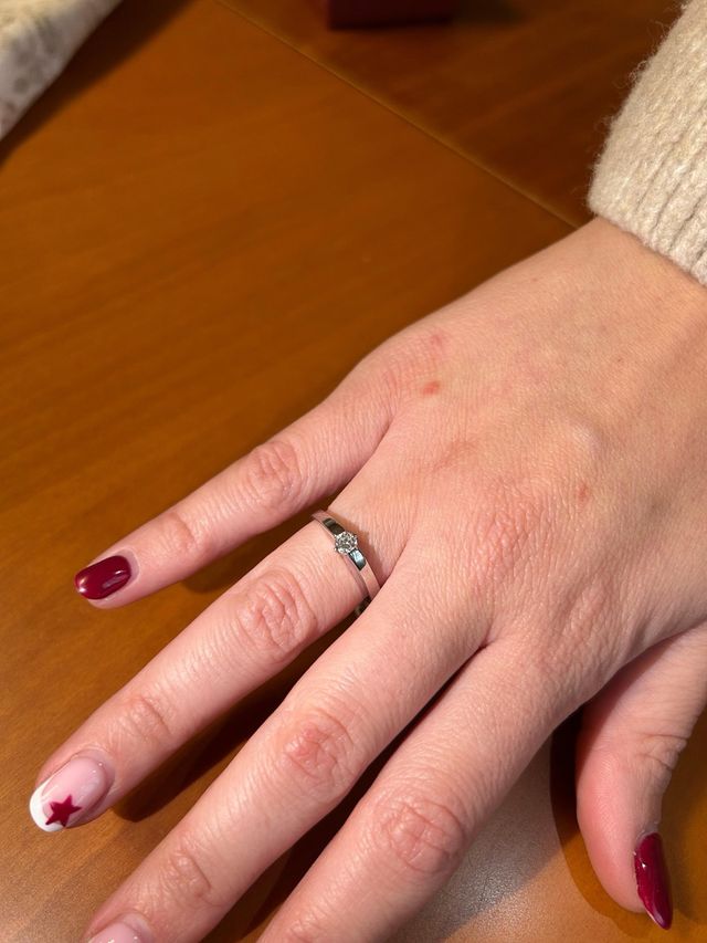 Anillo solitario oro blanco y diamante