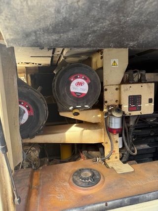 Compresor Ingersoll Rand 14/115 – Motor John Deere