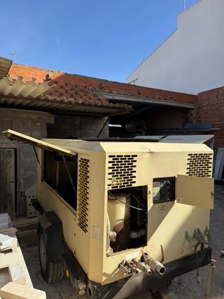 Compresor Ingersoll Rand 14/115 – Motor John Deere