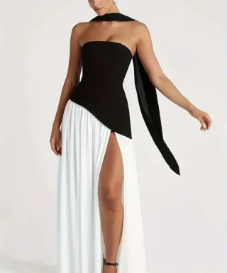 Vestido de noche sirena sin tirantes