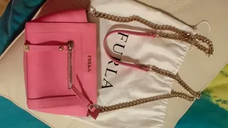 Bolso Furla Rosa auténtico, no es copia.